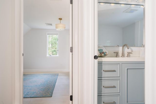 7 Blue Fin, Mashpee, MA 02649