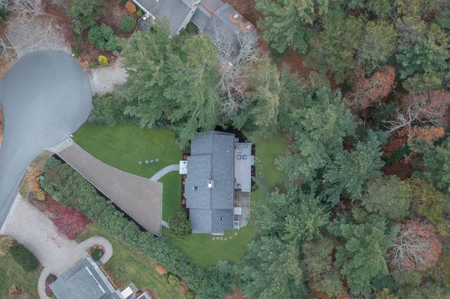 7 Blue Fin, Mashpee, MA 02649