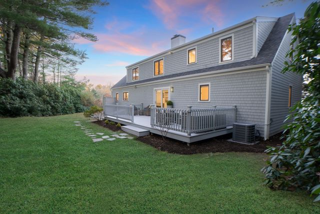 7 Blue Fin, Mashpee, MA 02649