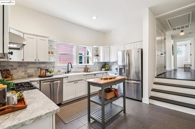 1054 54th St., Oakland, CA 94608