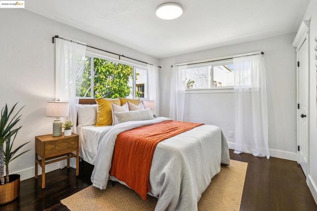 1054 54th St., Oakland, CA 94608