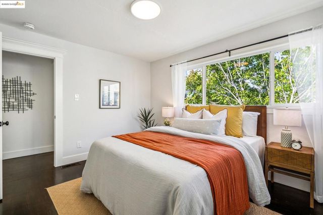 1054 54th St., Oakland, CA 94608