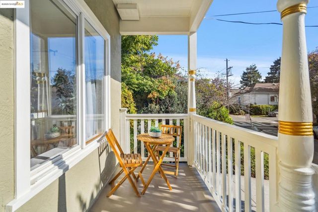 1054 54th St., Oakland, CA 94608