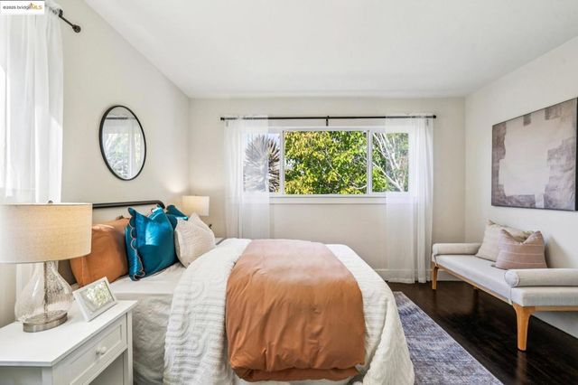 1054 54th St., Oakland, CA 94608