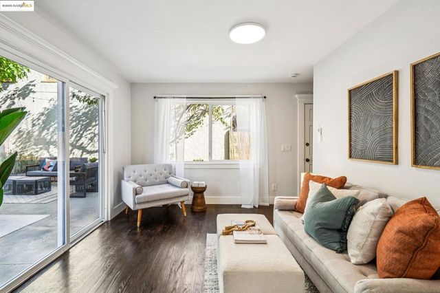 1054 54th St., Oakland, CA 94608