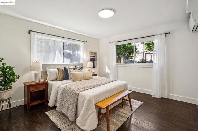 1054 54th St., Oakland, CA 94608