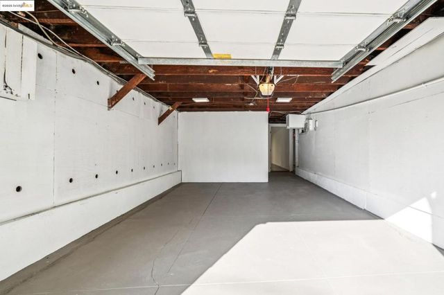 1054 54th St., Oakland, CA 94608