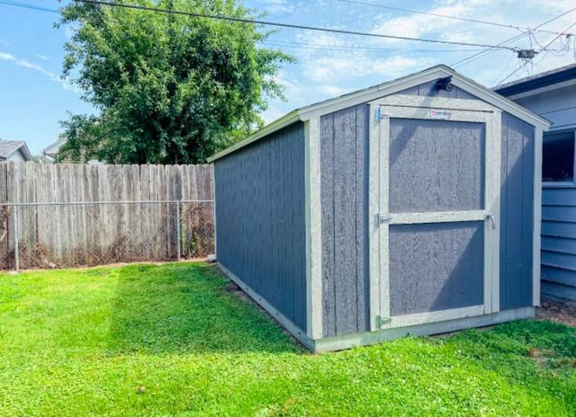 1806 AVENUE C, Council Bluffs, IA 51501