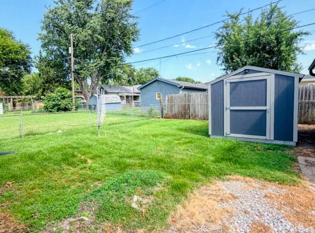 1806 AVENUE C, Council Bluffs, IA 51501