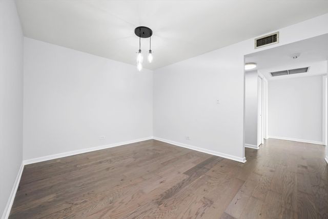 7234 W North Avenue 1806, Elmwood Park, IL 60707