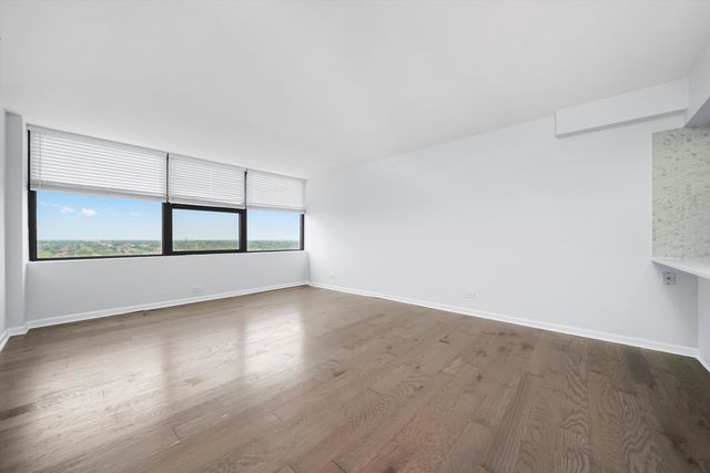 7234 W North Avenue 1806, Elmwood Park, IL 60707