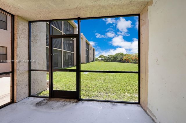 10466 Sunrise Lakes Blvd 107, Sunrise, FL 33322