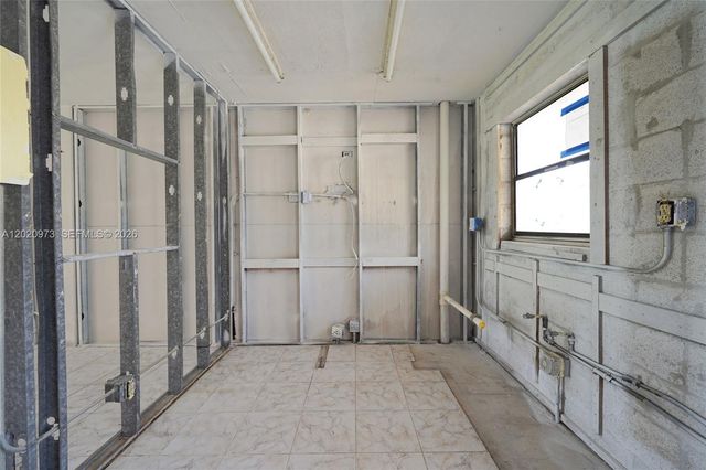 10466 Sunrise Lakes Blvd 107, Sunrise, FL 33322