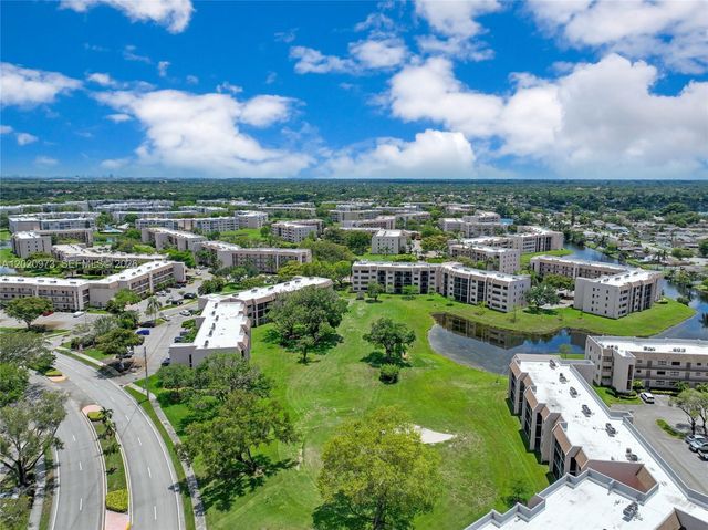10466 Sunrise Lakes Blvd 107, Sunrise, FL 33322
