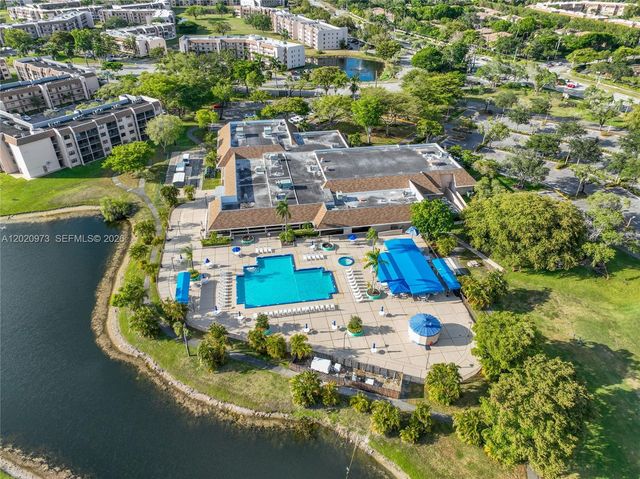 10466 Sunrise Lakes Blvd 107, Sunrise, FL 33322