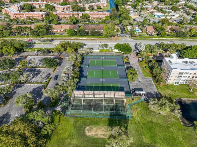 10466 Sunrise Lakes Blvd 107, Sunrise, FL 33322