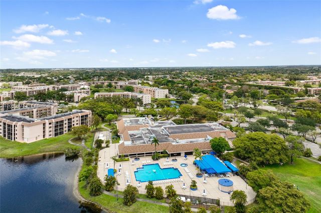 10466 Sunrise Lakes Blvd 107, Sunrise, FL 33322