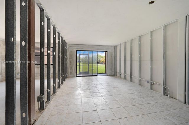10466 Sunrise Lakes Blvd 107, Sunrise, FL 33322