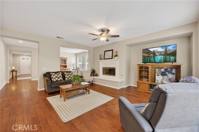 10798 Rosemary, Corona, CA 92883