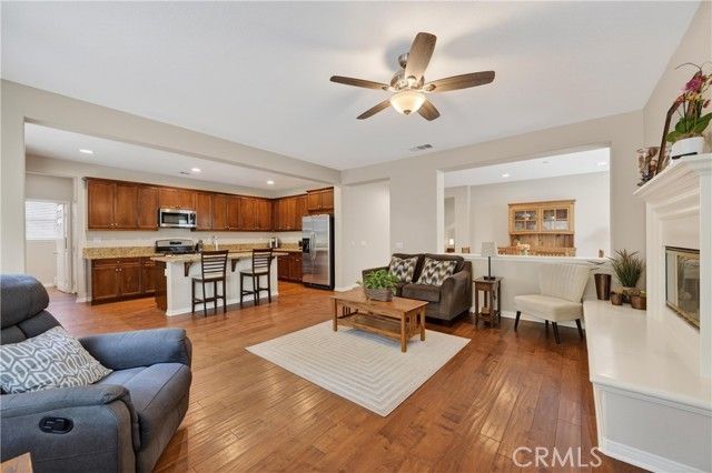 10798 Rosemary, Corona, CA 92883