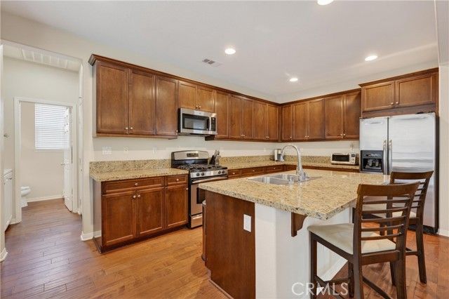 10798 Rosemary, Corona, CA 92883