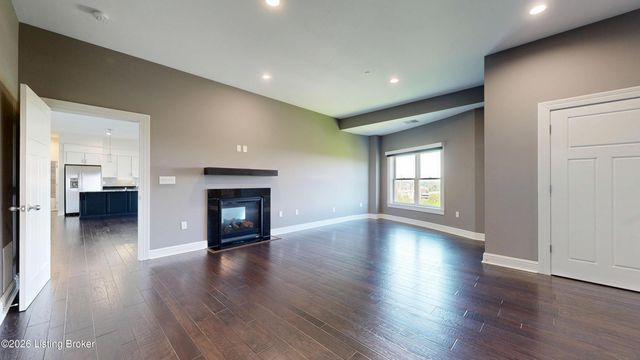 1409 Mockingbird Terrace Dr 403, Louisville, KY 40207