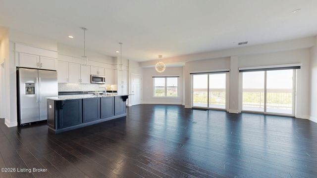 1409 Mockingbird Terrace Dr 403, Louisville, KY 40207