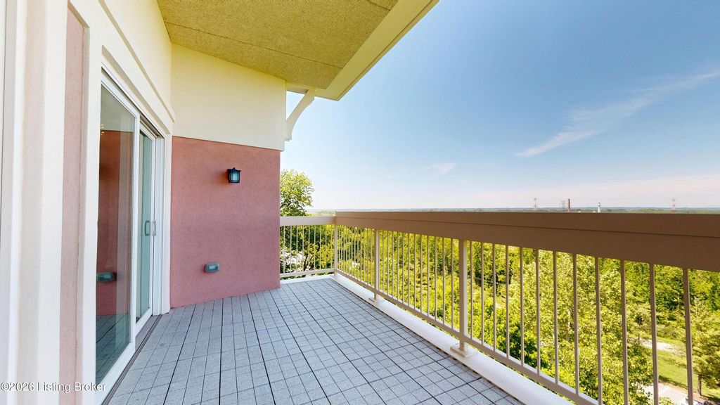 1409 Mockingbird Terrace Dr 403, Louisville, KY 40207
