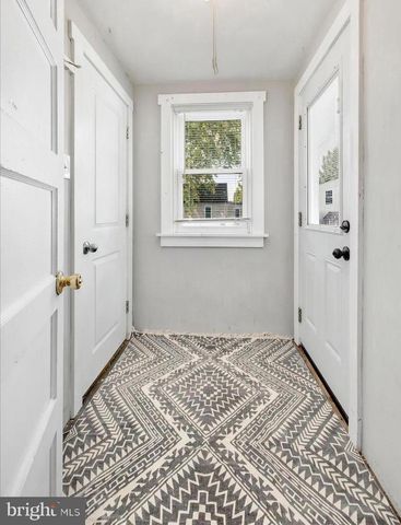 210 3RD AVE, Newtown Square, PA 19073