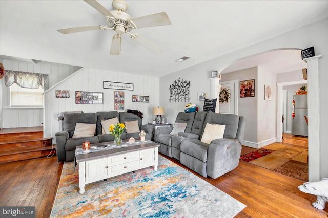 210 3RD AVE, Newtown Square, PA 19073