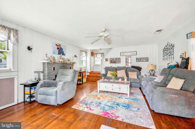 210 3RD AVE, Newtown Square, PA 19073