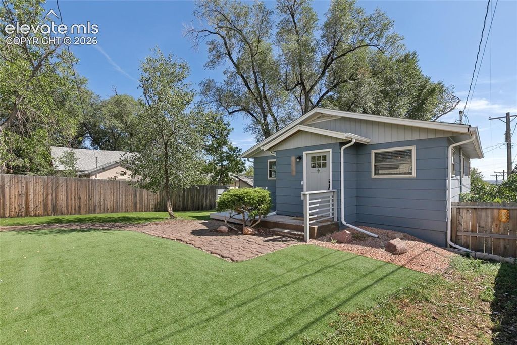 2221 E Uintah Street, Colorado Springs, CO 80909 — photo 2