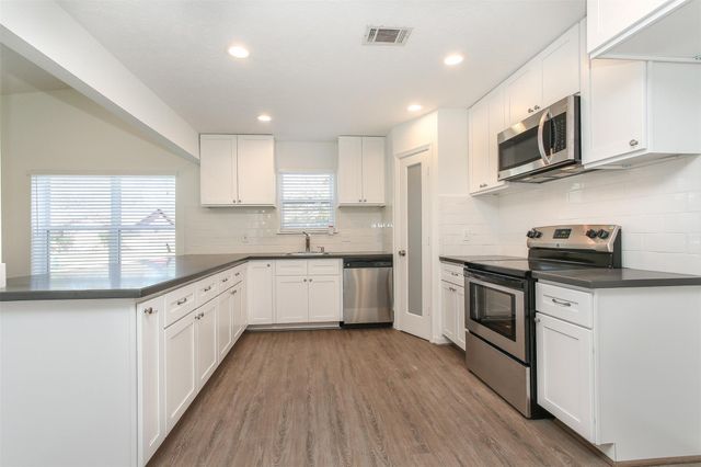 9410 Dundalk Street, Spring, TX 77379