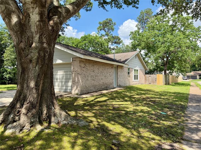 9410 Dundalk Street, Spring, TX 77379