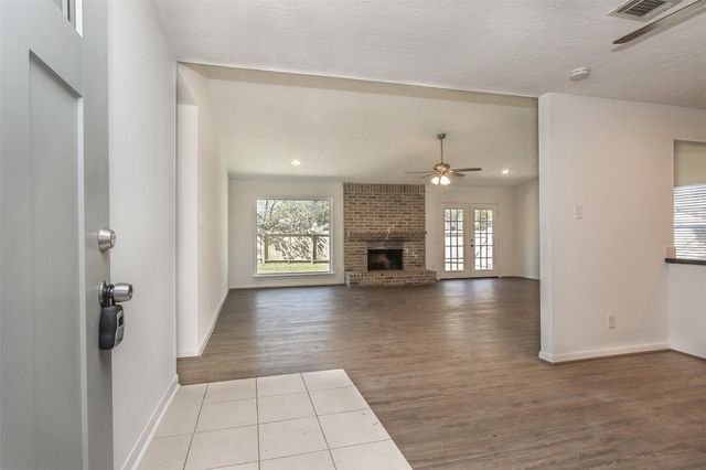9410 Dundalk Street, Spring, TX 77379
