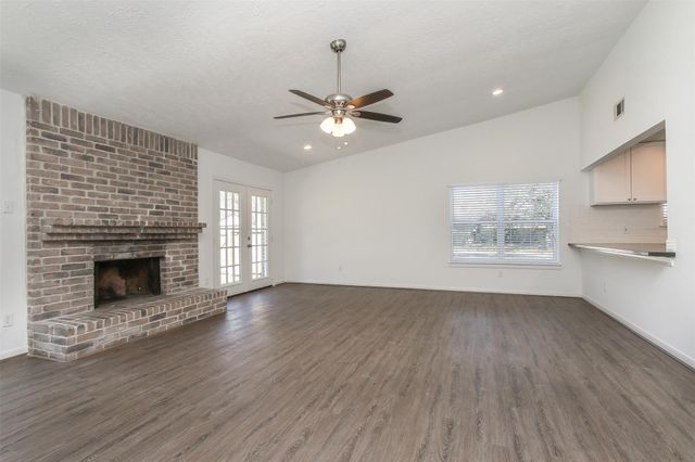 9410 Dundalk Street, Spring, TX 77379
