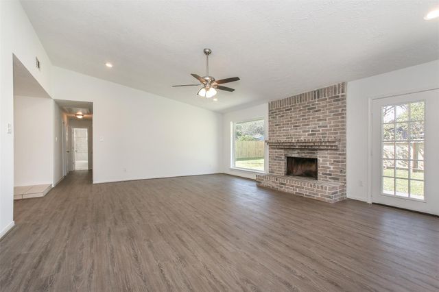 9410 Dundalk Street, Spring, TX 77379