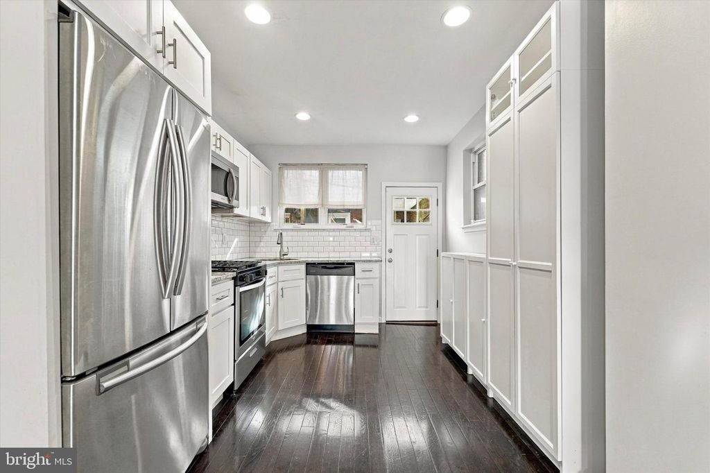 2066 EMILY ST, PHILADELPHIA, PA 19145 — exterior