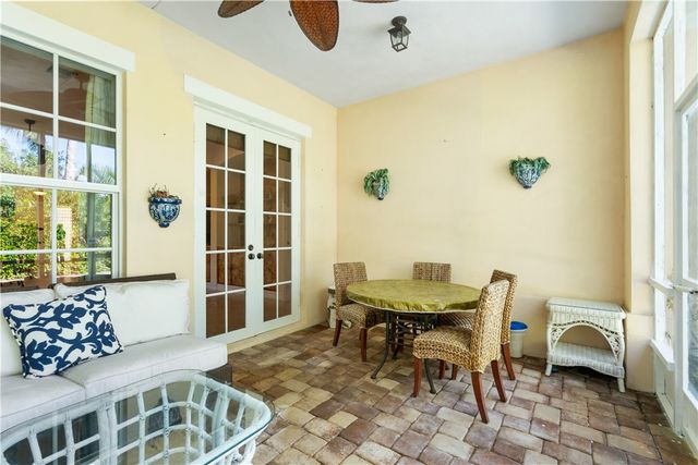 2802 Saint Barts Square, Vero Beach, FL 32967