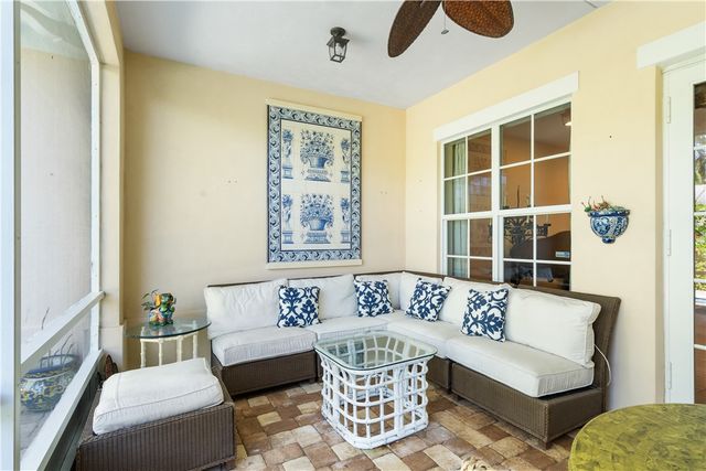 2802 Saint Barts Square, Vero Beach, FL 32967