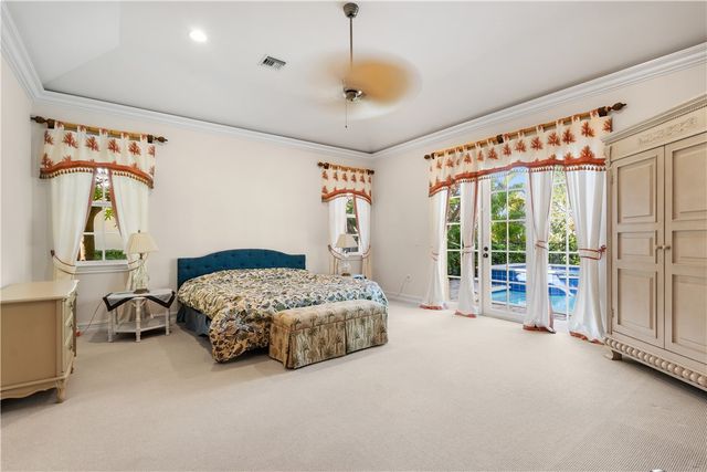 2802 Saint Barts Square, Vero Beach, FL 32967