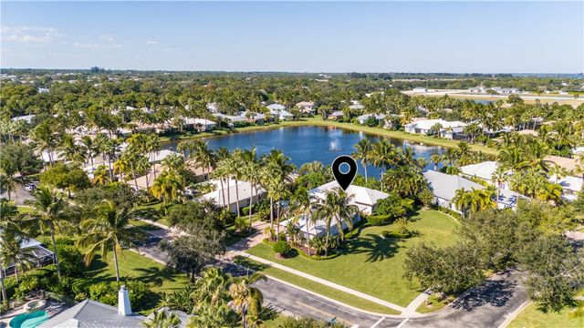 2802 Saint Barts Square, Vero Beach, FL 32967