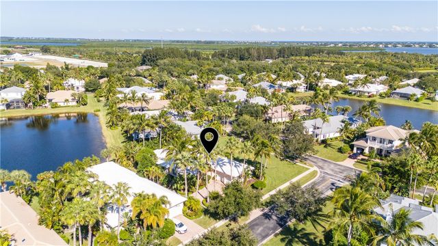2802 Saint Barts Square, Vero Beach, FL 32967