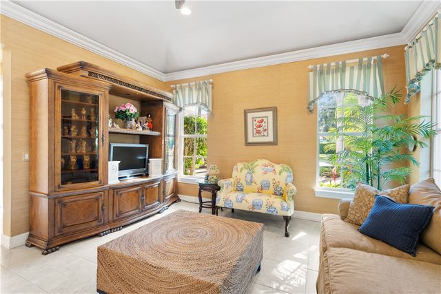 2802 Saint Barts Square, Vero Beach, FL 32967