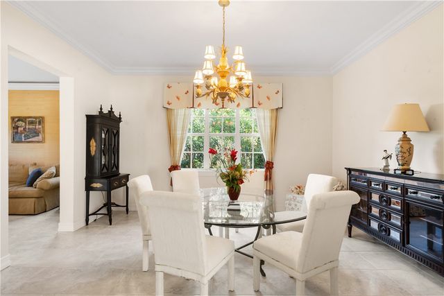 2802 Saint Barts Square, Vero Beach, FL 32967