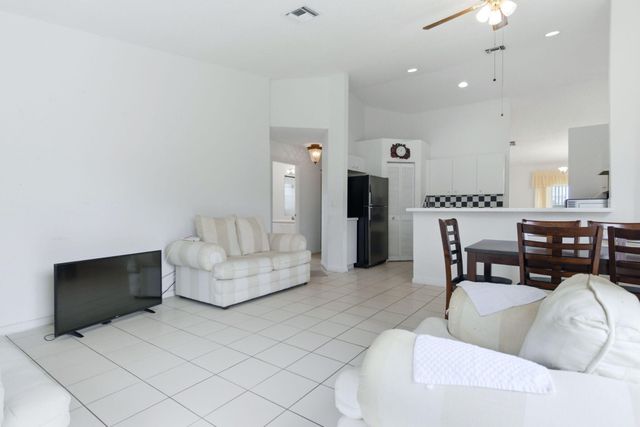 3800 NW 10th Street, Delray Beach, FL 33445