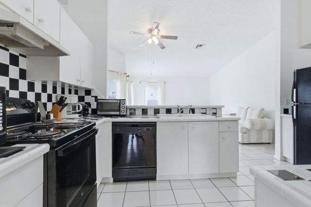 3800 NW 10th Street, Delray Beach, FL 33445