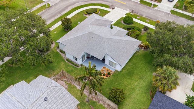3800 NW 10th Street, Delray Beach, FL 33445