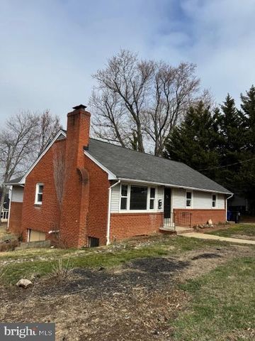 10818 1ST ST, Fairfax, VA 22030