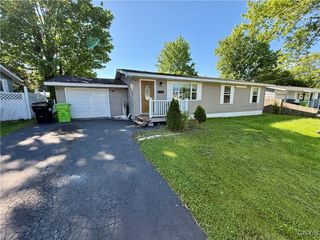 114 Grandy Drive, Salina, NY 13088
